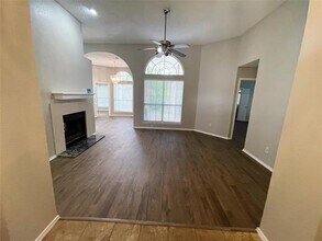 1514 Warwick Dr in Mansfield, TX - Foto de edificio - Building Photo