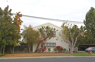 1046 Wright Ave in Mountain View, CA - Building Photo - Building Photo