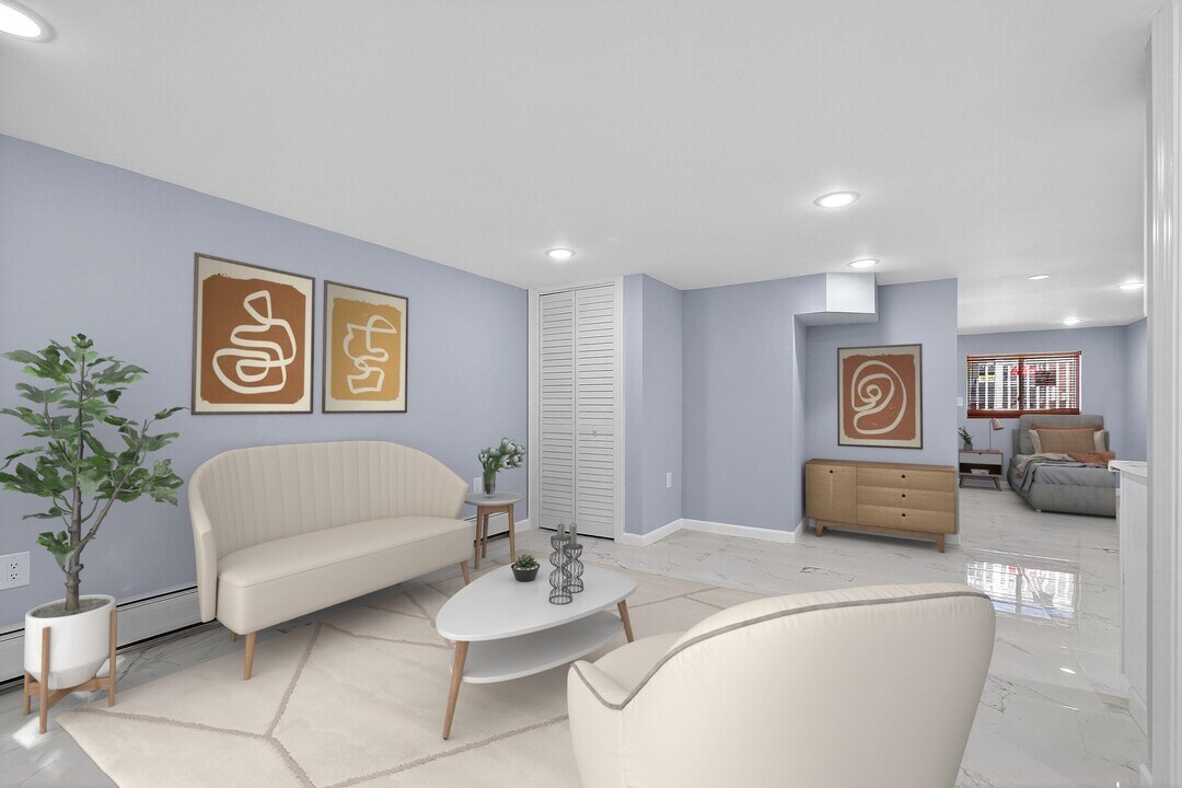 43 Sycamore Rd in Jersey City, NJ - Building Photo