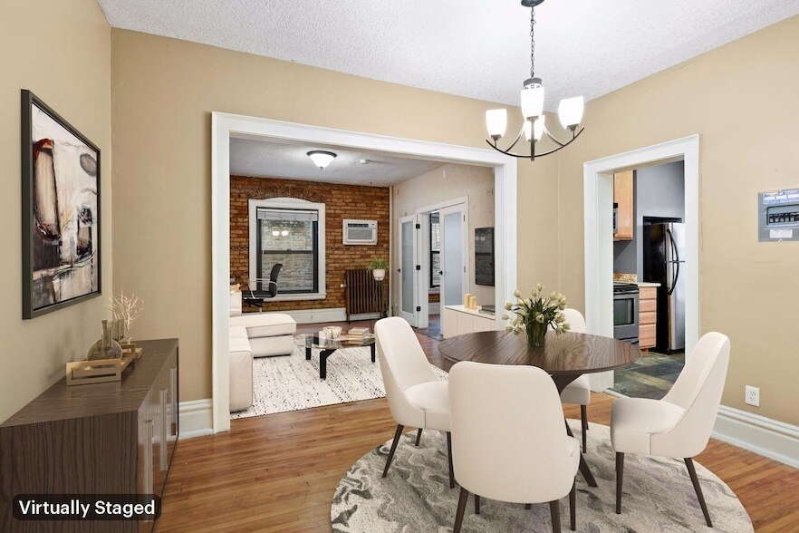 1204 Harmon Pl in Minneapolis, MN - Building Photo