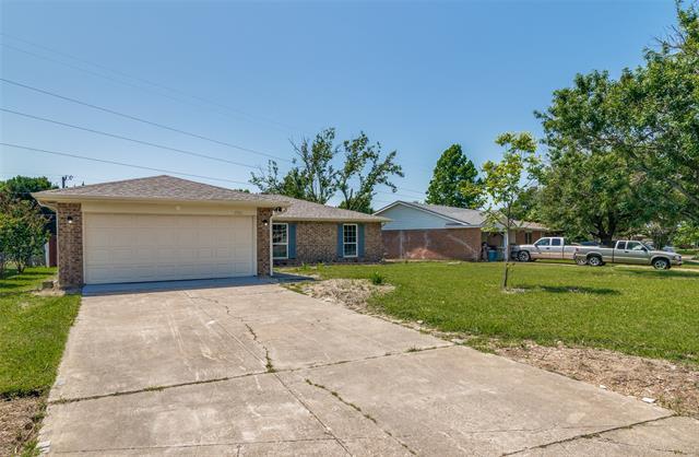property at 1502 Staple Dr