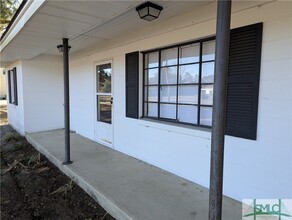 201 Georgia Ave in Rincon, GA - Foto de edificio - Building Photo