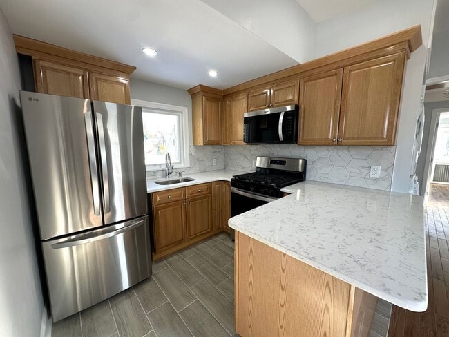 10-05 2nd St in Fair Lawn, NJ - Building Photo - Building Photo