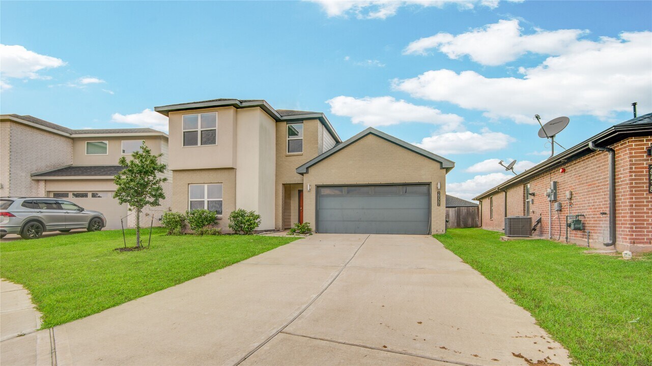 29542 Bryans Mnr in Katy, TX - Building Photo