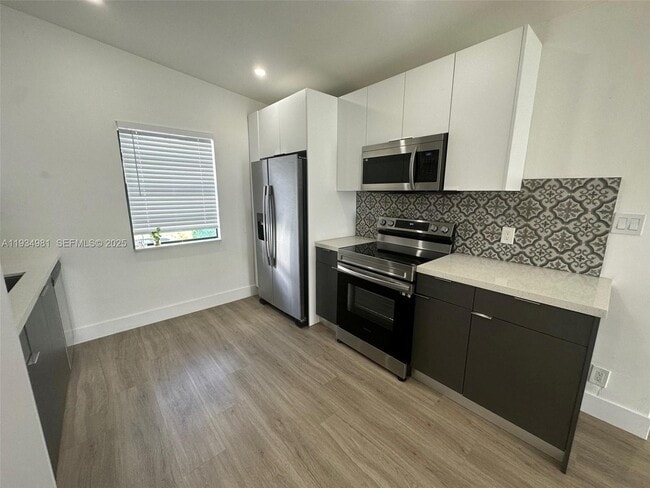 3701 SW 40th St in West Park, FL - Building Photo - Building Photo