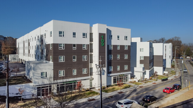 104 Ashe in Raleigh, NC - Building Photo - Building Photo