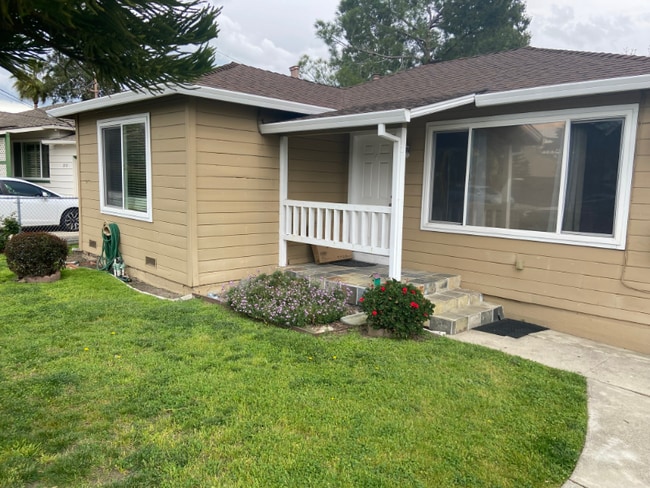 2910 Knoll Dr in Concord, CA - Building Photo - Building Photo