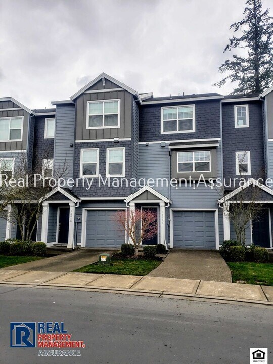 13620 SW Rosemary Ln in Tigard, OR - Building Photo
