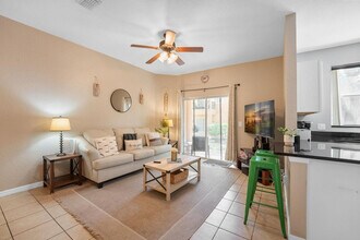 219 Miramar Ave in Davenport, FL - Building Photo - Building Photo