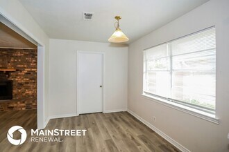 512 Pine Bluff Dr in Lewisville, TX - Building Photo - Building Photo