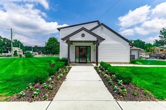 401 E Gibbsboro Rd in Lindenwold, NJ - Foto de edificio - Building Photo
