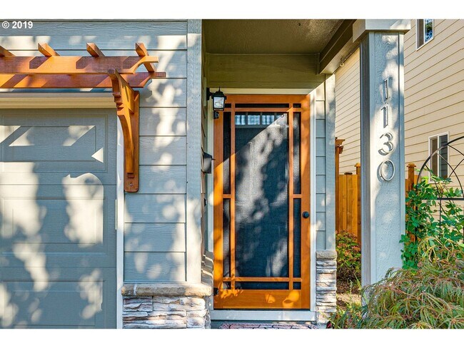 1130 NE 64th Ave in Portland, OR - Building Photo - Building Photo