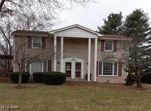 525 S Marion Ave in Louisville, OH - Building Photo