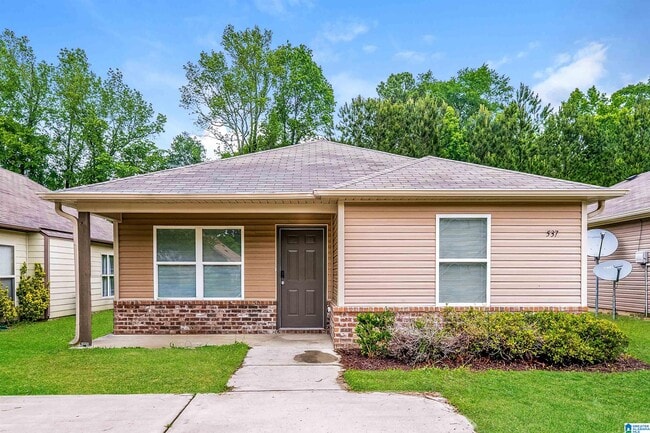property at 537 Fox Run Cir