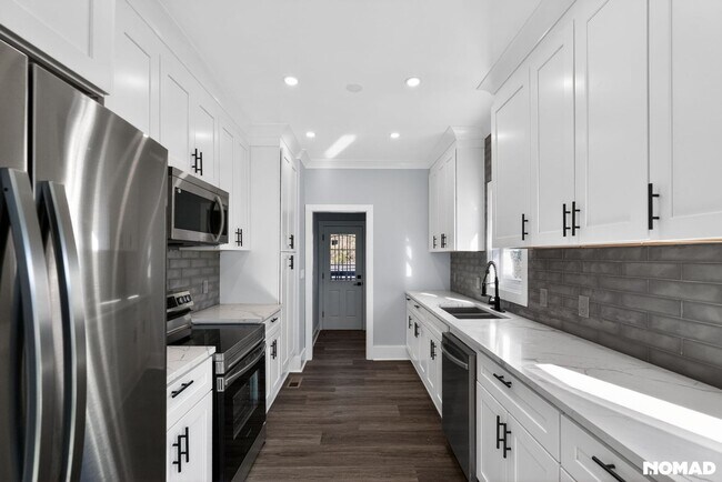 935 Pelham St NW in Atlanta, GA - Building Photo - Building Photo