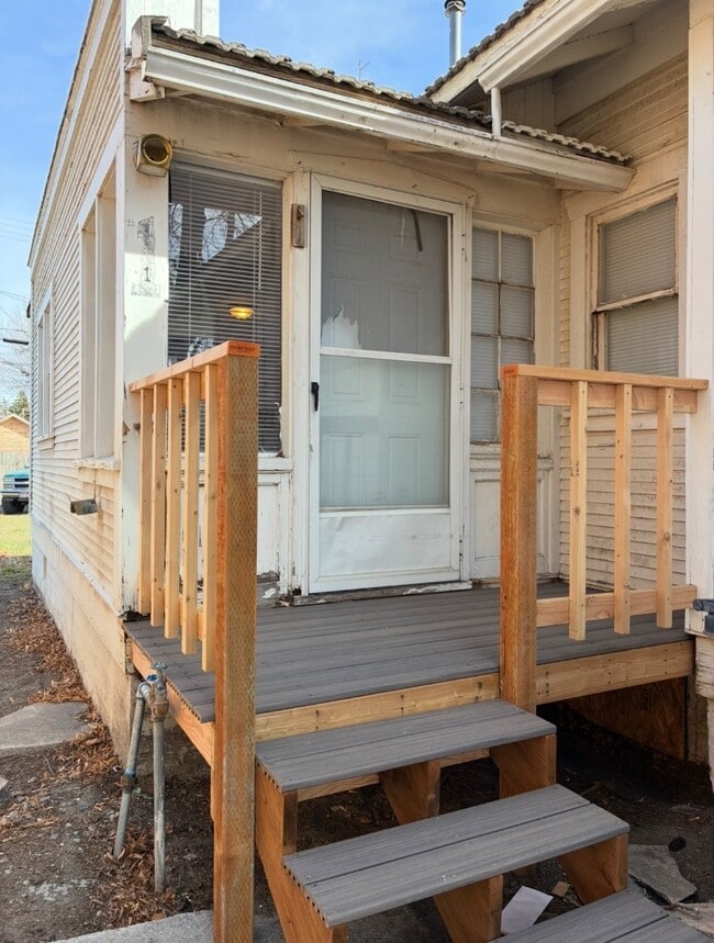 property at 1311 Hansen Ave