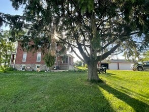 W5198 Advance Rd in Monroe, WI - Building Photo - Building Photo