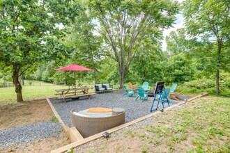 68 Skunk Hollow Ln in Front Royal, VA - Building Photo - Building Photo