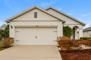 3928 Silverstream Terrace, Unit 402 in Sanford, FL - Building Photo