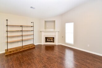 7805 Jane Ayre Dr in Southaven, MS - Building Photo - Building Photo