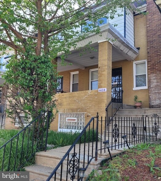 6614 N Smedley St in Philadelphia, PA - Building Photo