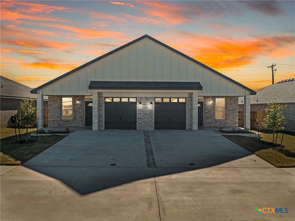 5110 Rose Gdn Lp in Killeen, TX - Building Photo