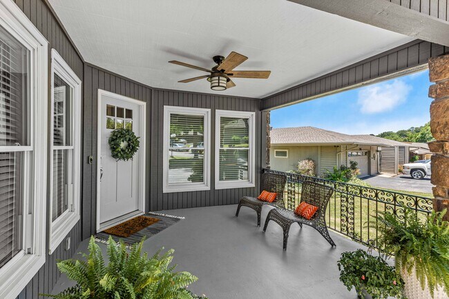 22 Shakespeare Dr in Bella Vista, AR - Building Photo - Building Photo
