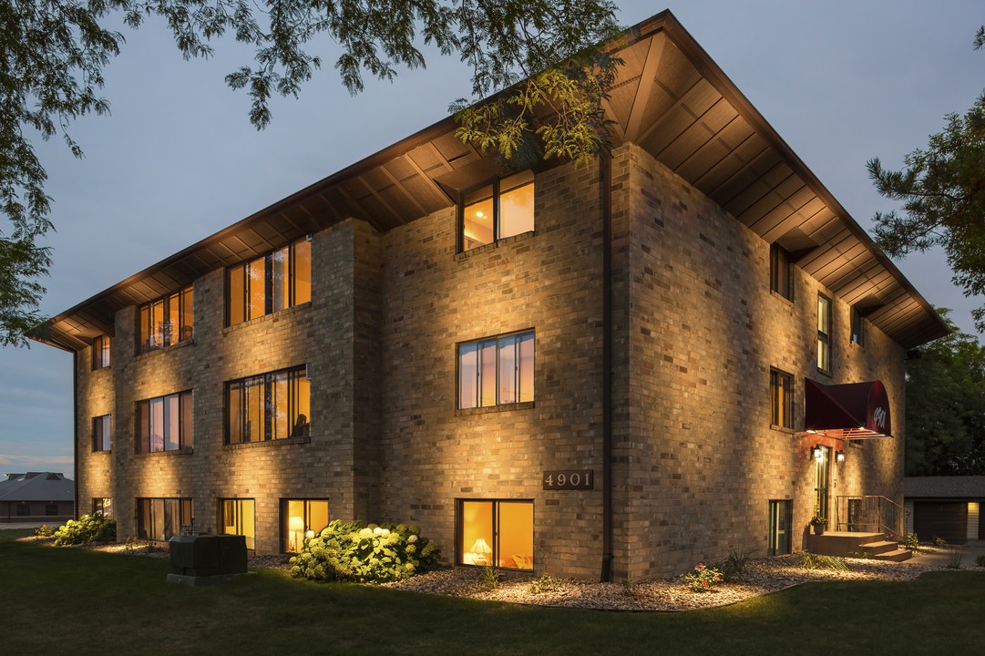 Southern Hills in Sioux Falls, SD - Foto de edificio