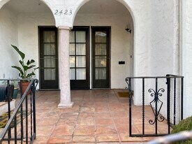 2423 St George St, Unit 2423 in Los Angeles, CA - Building Photo