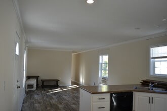18 Colbath St in Conway, NH - Building Photo - Building Photo