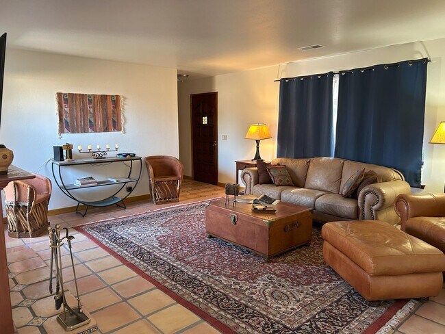 813 Valley Rd in Arroyo Grande, CA - Building Photo - Building Photo