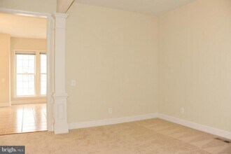 2492 Terra Cotta Cir in Herndon, VA - Building Photo - Building Photo