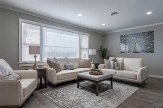 211 10th Ave in Sylvan Beach, NY - Building Photo - Building Photo