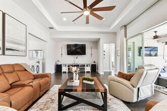 5226 Lake Venice Dr in Wimauma, FL - Building Photo - Building Photo