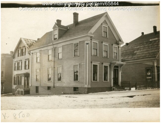 18 North St, Unit #1 in Portland, ME - Building Photo - Building Photo