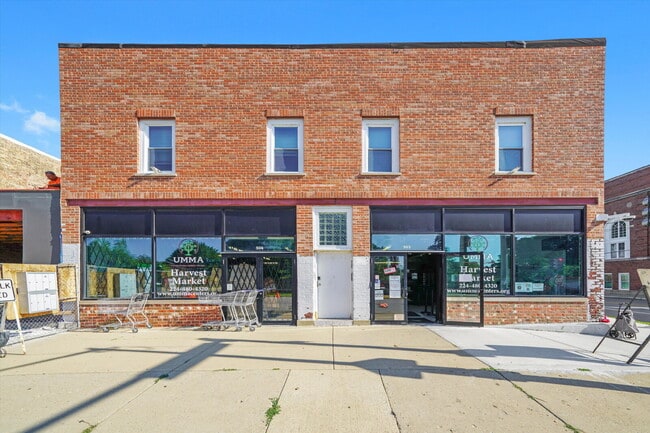 property at 502 10th St