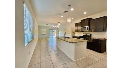 7009 Vuelta Aguarachay in Tucson, AZ - Building Photo - Building Photo
