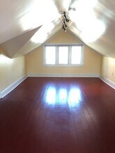 112 W Highland Ave in Langhorne, PA - Building Photo - Building Photo