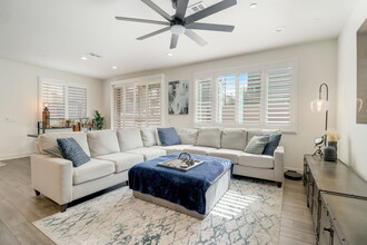 3251 Crecida Way in Carlsbad, CA - Building Photo - Building Photo