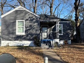 5204 W 31st St in Little Rock, AR - Building Photo