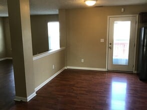 942 Sheets Ct in Greenfield, IN - Building Photo - Building Photo