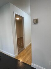 5601 Parker House Ter, Unit #212 in Hyattsville, MD - Foto de edificio - Building Photo