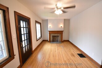 2832-2834 Indianola Ave in Columbus, OH - Building Photo - Building Photo