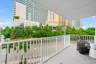 95 N Birch Rd, Unit 304 in Fort Lauderdale, FL - Building Photo - Building Photo