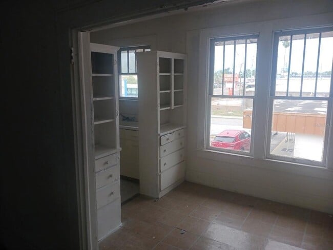 property at 720 6th St NW