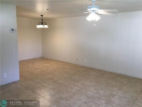 214 NE 9th Ave in Deerfield Beach, FL - Building Photo - Building Photo