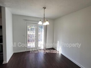 5553 Estates Ct in Norcross, GA - Building Photo - Building Photo