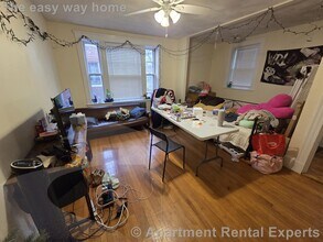 25 Fairfield St, Unit #6 in Cambridge, MA - Foto de edificio - Building Photo