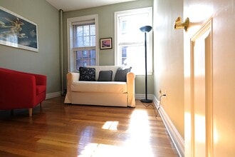 60 Myrtle St, Unit 6 in Boston, MA - Foto de edificio - Building Photo