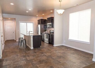 1838 W Heavy Timber Dr in Meridian, ID - Building Photo - Building Photo